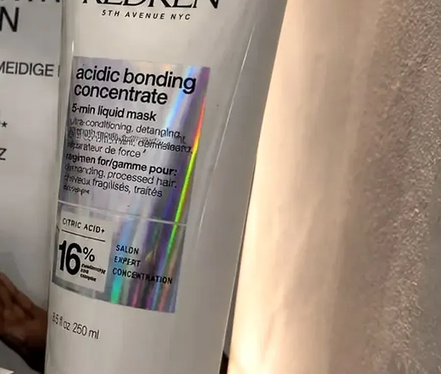 REDKEN Acidic Bonding Concentrate 5-min Liquid Mask am Display
